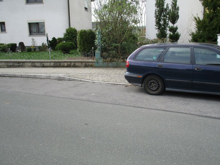 Parkten auf Gehwegen