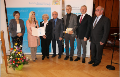 Verleihung Weißer Engel an Erika Losgar