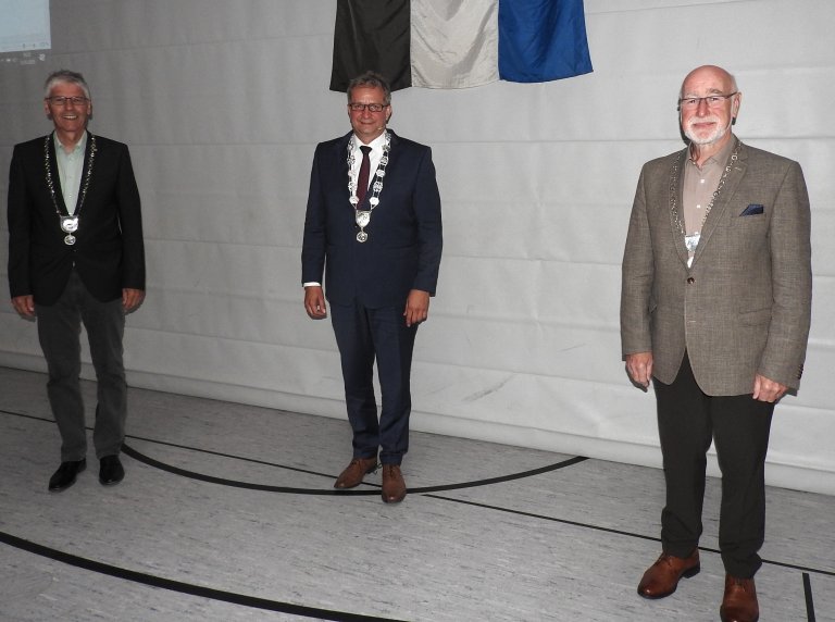 Konstituierende Sitzung 1